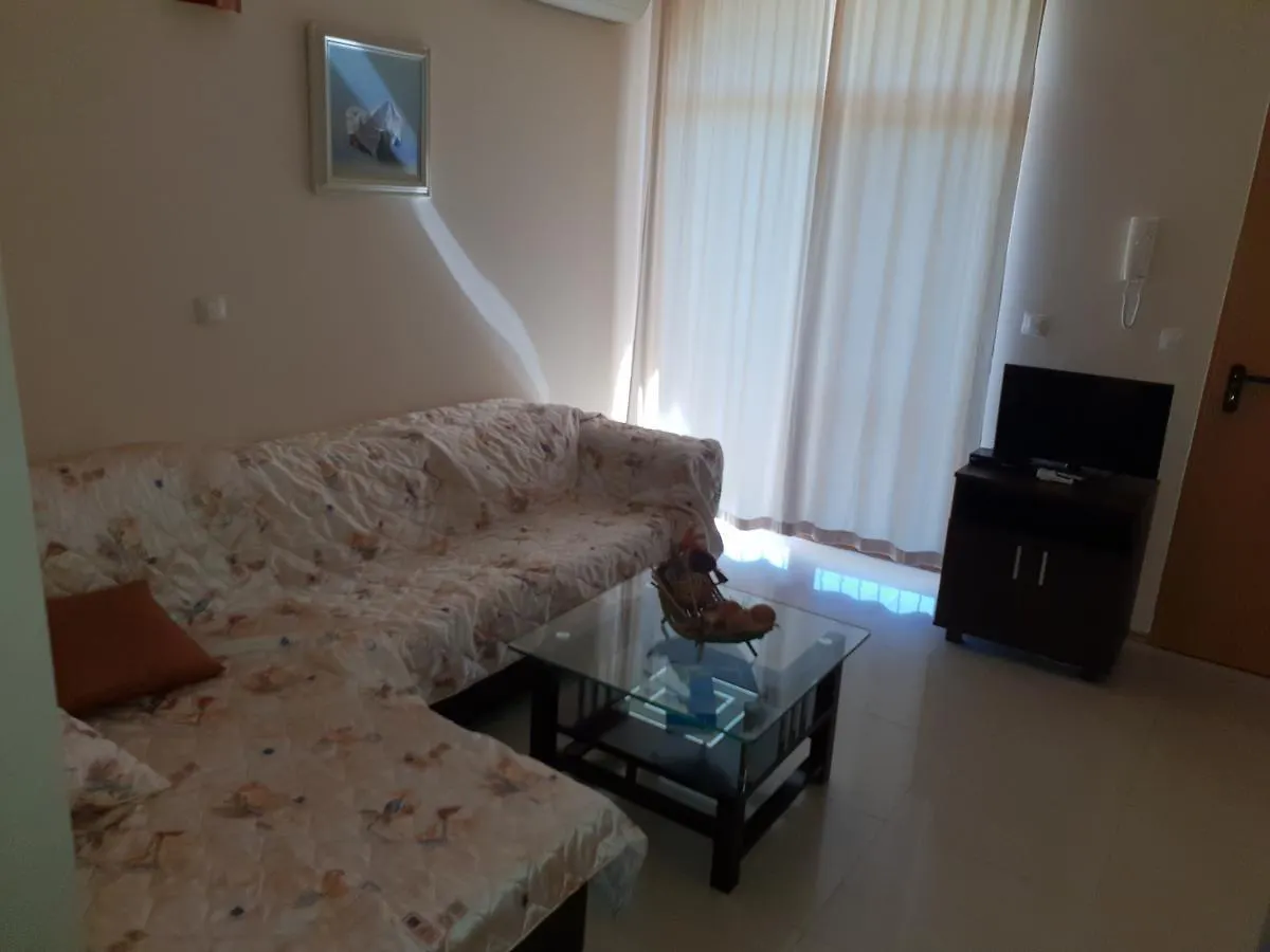 Vip Apartments In Garden Beach Sozopol 0*,